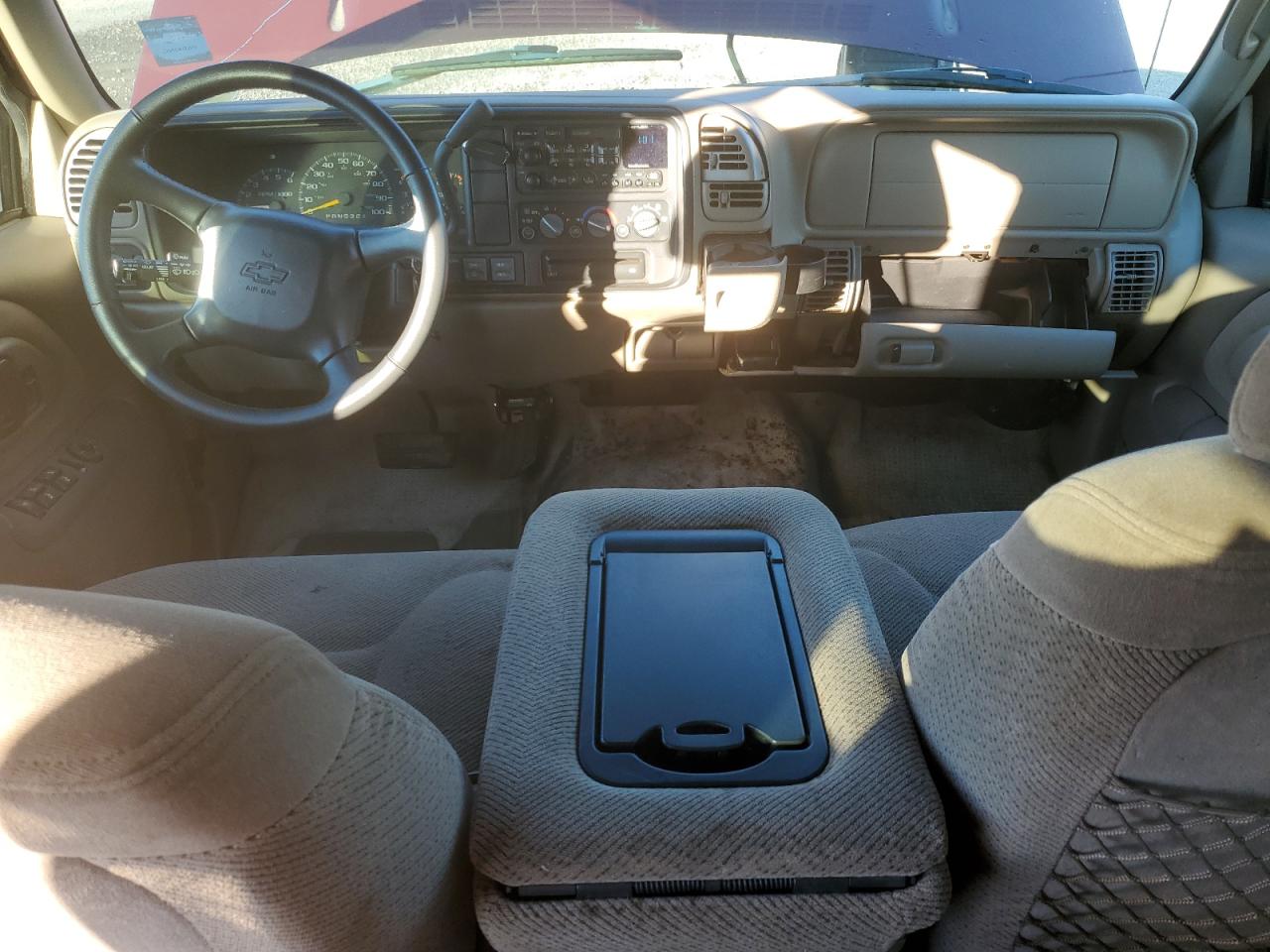1998 Chevrolet Tahoe VIN 1GNEK13R6WJ349240 Copart auction photo, mechanical damage thumbnail 8