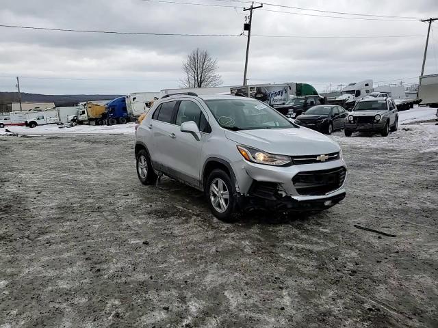 2017 Chevrolet Trax VIN 3GNCJPSB8HL226987 Copart auction photo, front end / side damage thumbnail 11