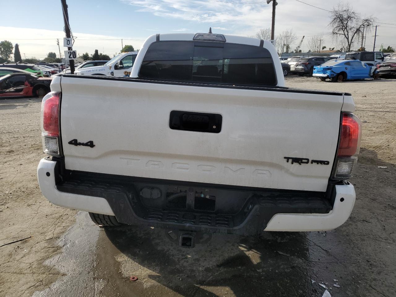 2019 Toyota Tacoma VIN 5TFCZ5AN2KX188301 Copart auction photo, front end / rear end damage thumbnail 6
