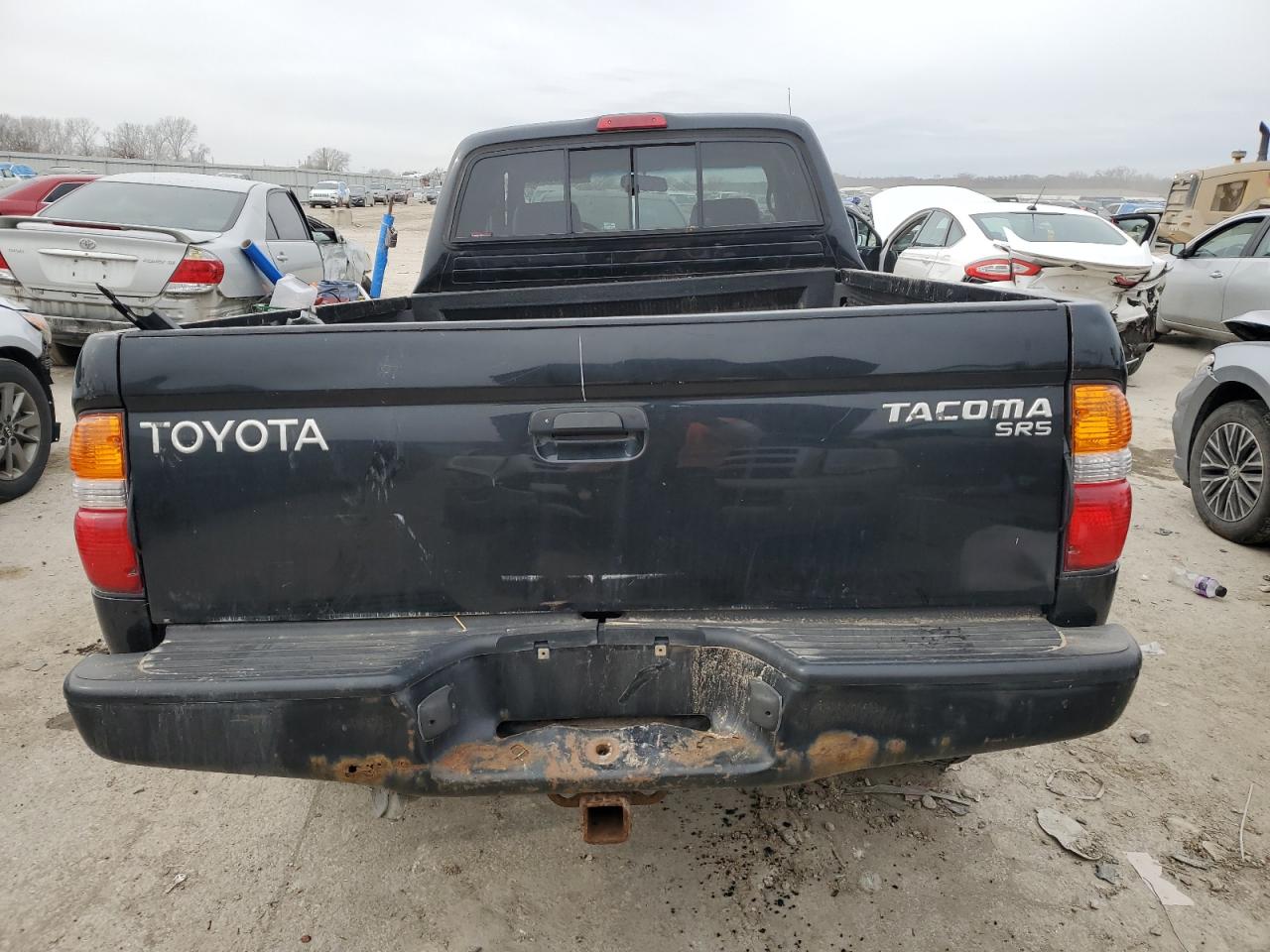 2002 Toyota Tacoma VIN 5TEWM72NX2Z070897 Copart auction photo, front end damage thumbnail 6