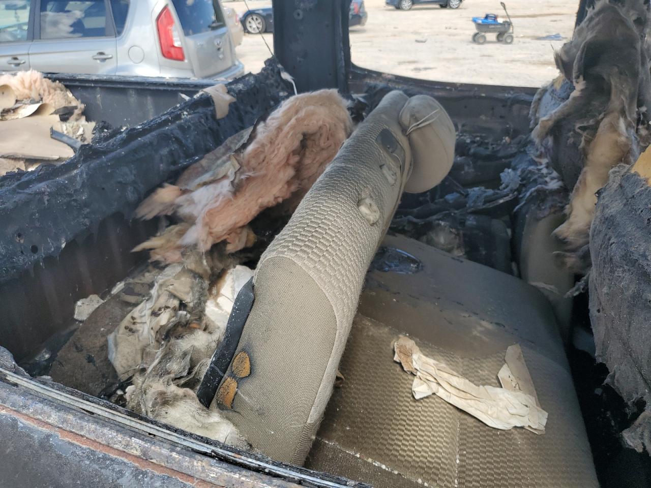 2015 Toyota Tacoma VIN 5TFJU4GN3FX086387 Copart auction photo, burn damage thumbnail 10