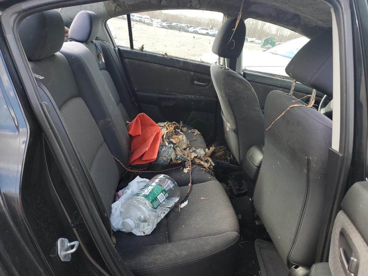 2005 Mazda 3 VIN JM1BK32F751346974 Copart auction photo, all over / water/flood damage thumbnail 10