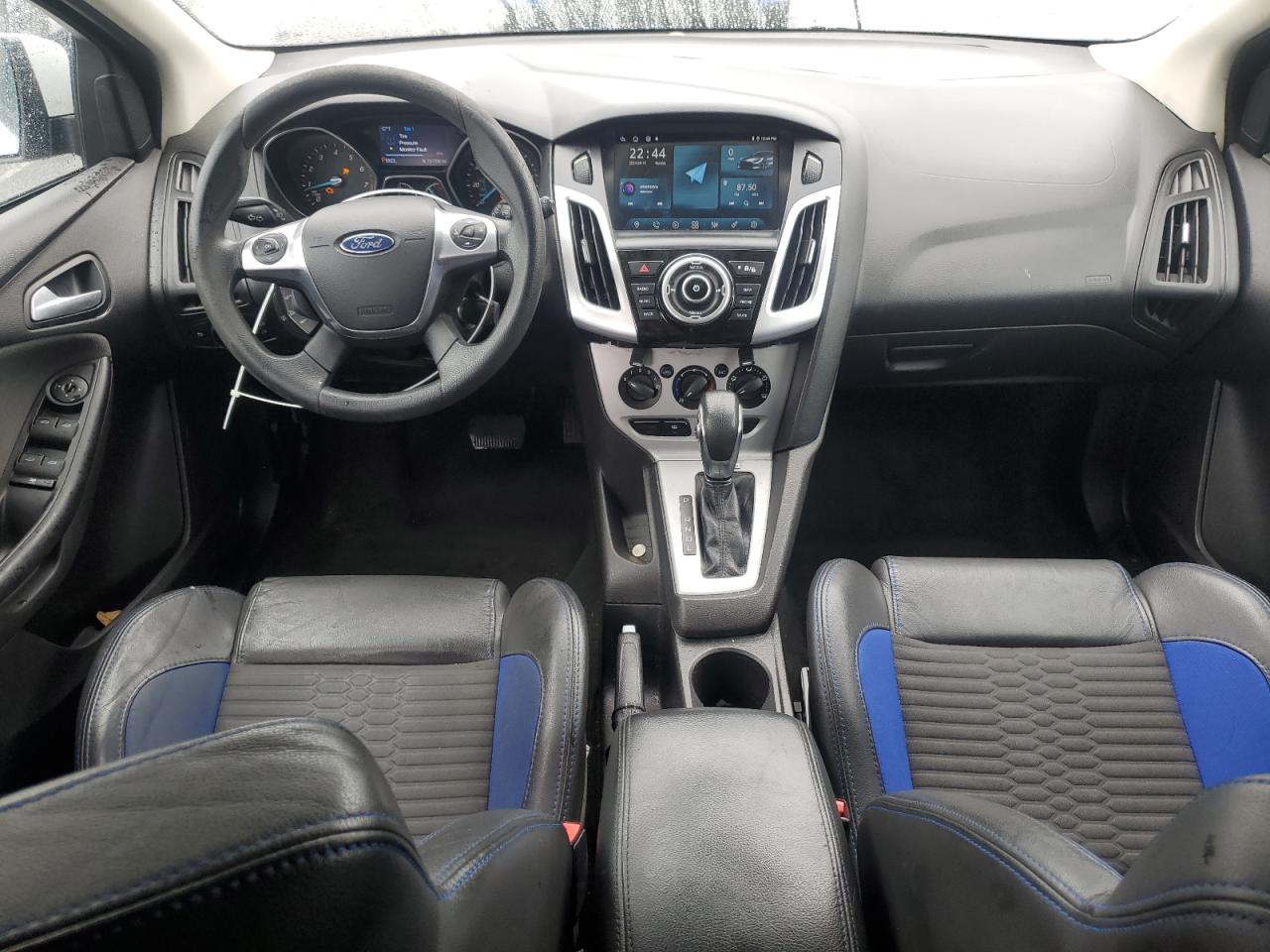 2014 Ford Focus VIN 1FADP3K29EL140220 Copart auction photo, minor dent/scratches damage thumbnail 8