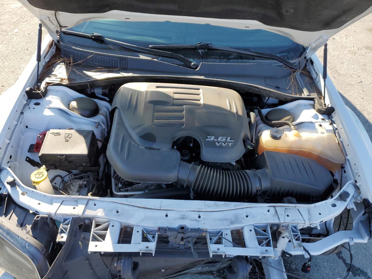 2021 Chrysler 300 VIN 2C3CCABG7MH529293 Copart auction photo, front end damage thumbnail 12