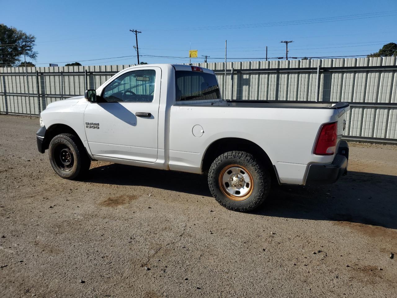 2016 RAM 1500 VIN 3C6JR7AG0GG344553 Copart auction photo, minor dent/scratches damage thumbnail 2