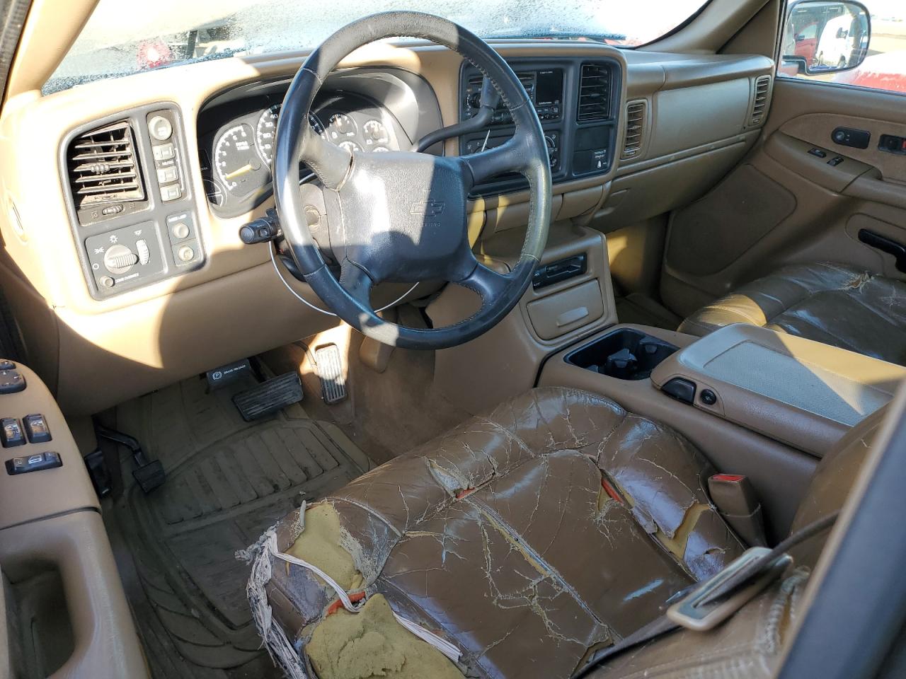2000 Chevrolet Silverado VIN 1GCEK19T0YE209160 Copart auction photo, side damage thumbnail 8