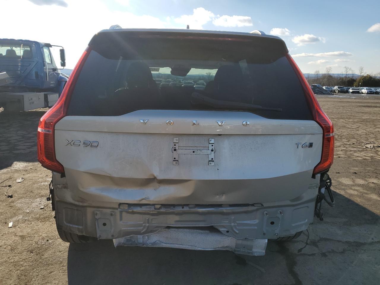 2018 Volvo XC90 VIN YV4A22PK9J1323957 Copart auction photo, rear end damage thumbnail 6