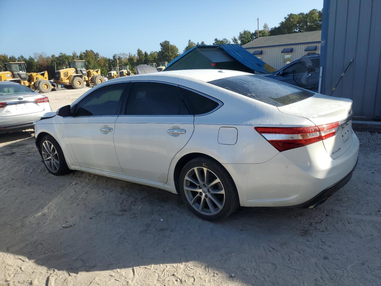 2015 Toyota Avalon VIN 4T1BK1EB6FU187471 Copart auction photo, front end / minor dent/scratches damage thumbnail 2