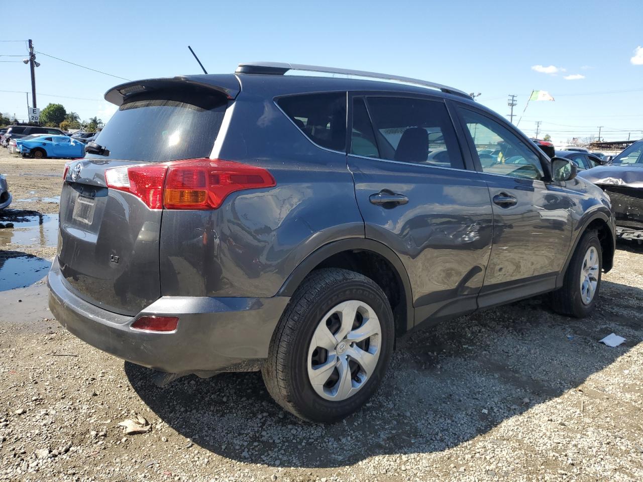 2015 Toyota RAV 4 VIN JTMZFREV3FJ035049 Copart auction photo, side / front end damage thumbnail 3