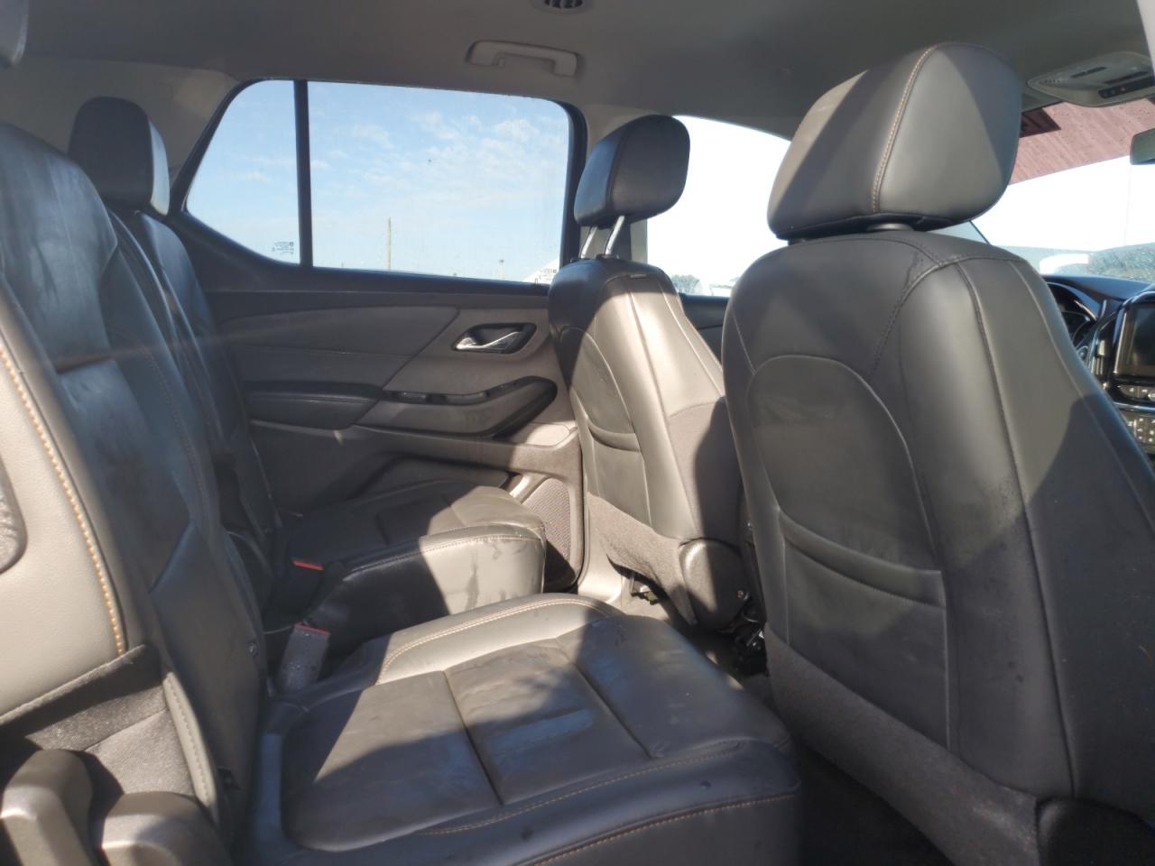 2019 Chevrolet Traverse VIN 1GNERHKW5KJ319328 Copart auction photo, water/flood / rear end damage thumbnail 11