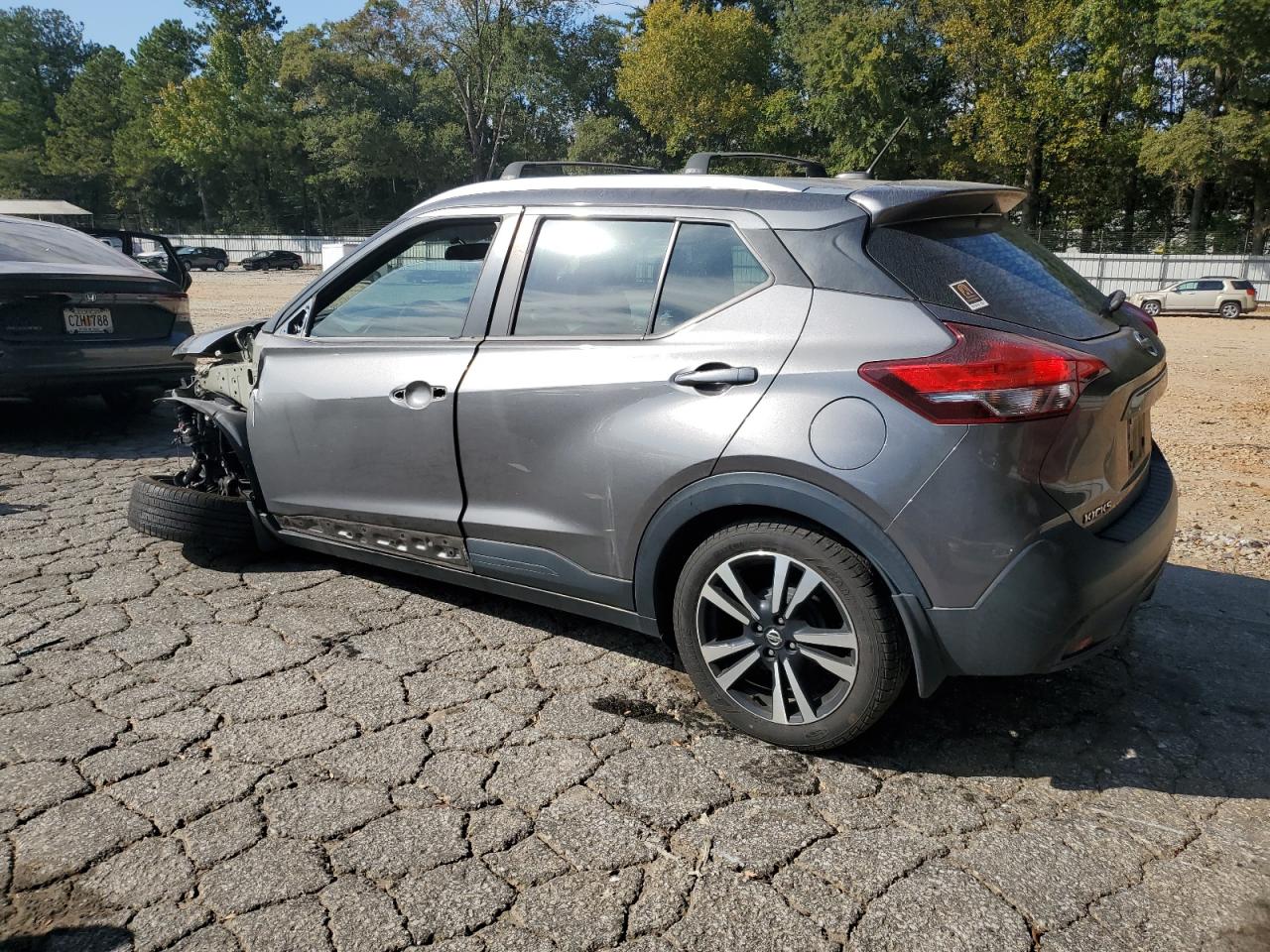 2019 Nissan Kicks VIN 3N1CP5CU1KL491949 Copart auction photo, front end damage thumbnail 2