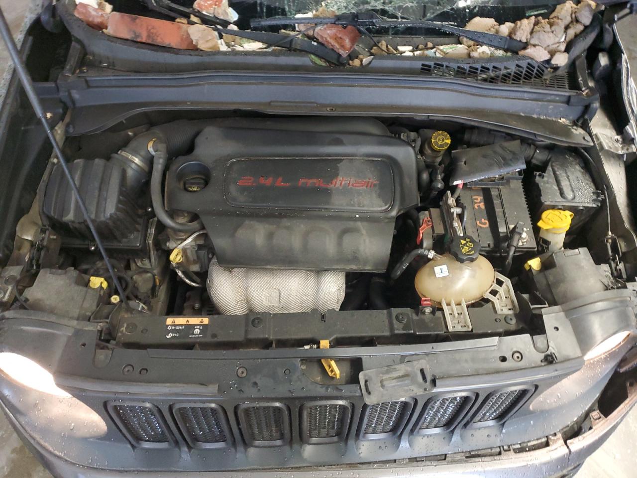 2017 Jeep Renegade VIN ZACCJBCB4HPF09713 Copart auction photo, front end / side damage thumbnail 12