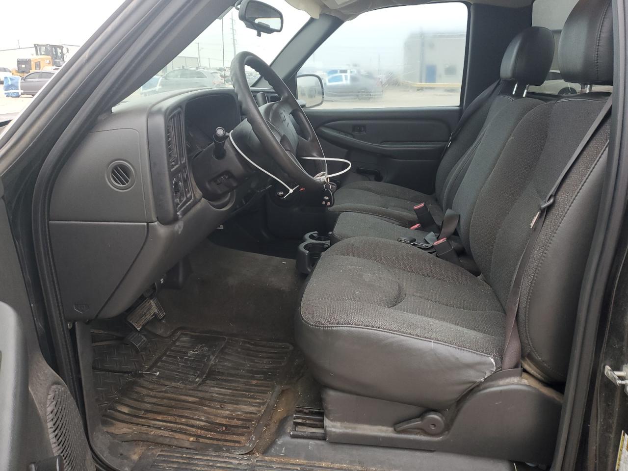 2005 Chevrolet Silverado VIN 1GCEC14X45Z321150 Copart auction photo, side damage thumbnail 7