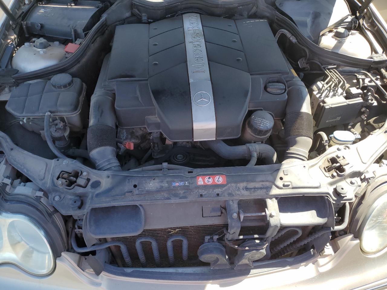 2005 Mercedes-Benz C-klasse VIN WDBRF81J95F662187 Copart auction photo, minor dent/scratches damage thumbnail 11