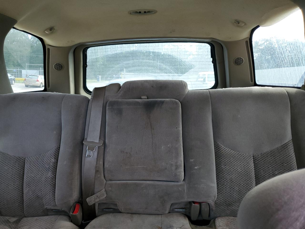 2004 Chevrolet Tahoe VIN 1GNEC13Z24R280736 Copart auction photo, front end / undercarriage damage thumbnail 10