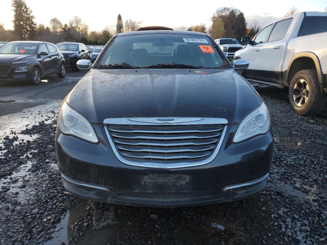 2013 Chrysler 200 VIN 1C3CCBCGXDN523533 Copart auction photo, minor dent/scratches damage thumbnail 5
