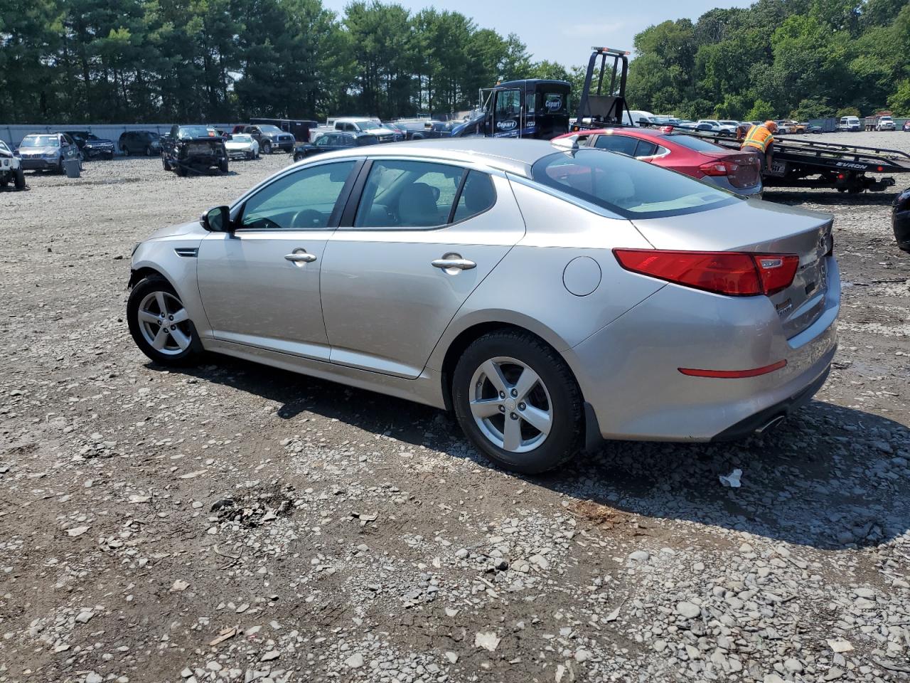2015 KIA Optima VIN 5XXGM4A71FG388191 Copart auction photo, front end damage thumbnail 2