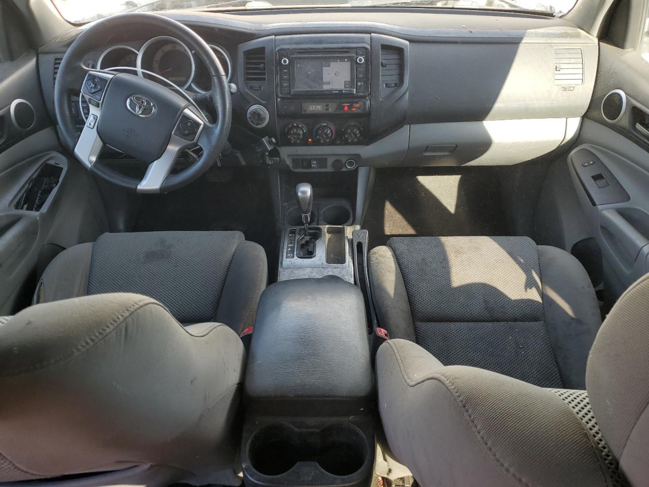 2014 Toyota Tacoma VIN 5TFLU4EN6EX102981 Copart auction photo, front end damage thumbnail 8