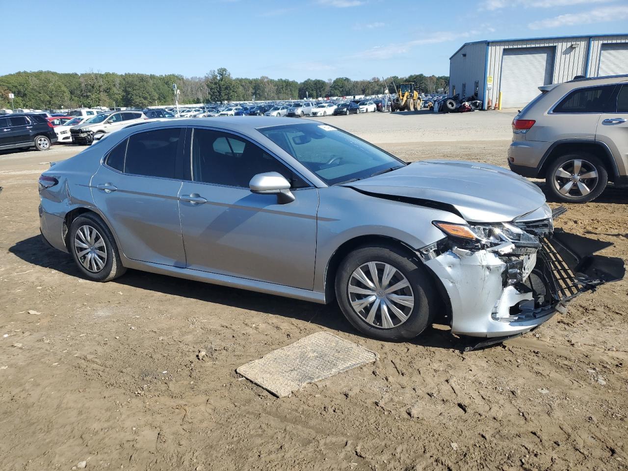 2022 Toyota Camry VIN 4T1C31AK7NU043160 Copart auction photo, front end damage thumbnail 4