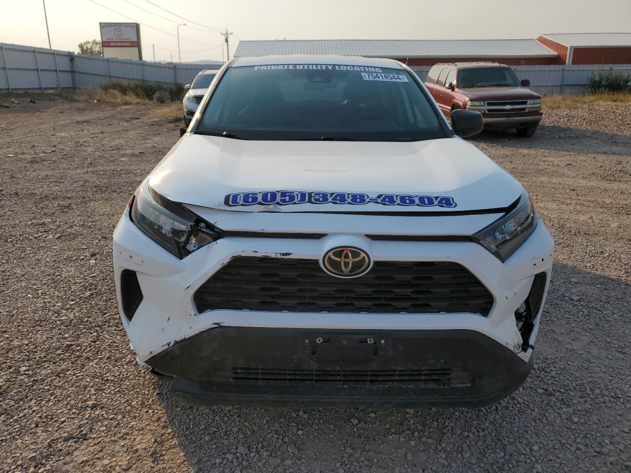 2022 Toyota RAV 4 VIN 2T3F1RFV0NW273215 Copart auction photo, front end / side damage thumbnail 5