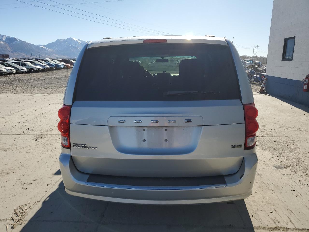 2012 Dodge Caravan VIN 2C4RDGCG8CR166175 Copart auction photo, all over damage thumbnail 6