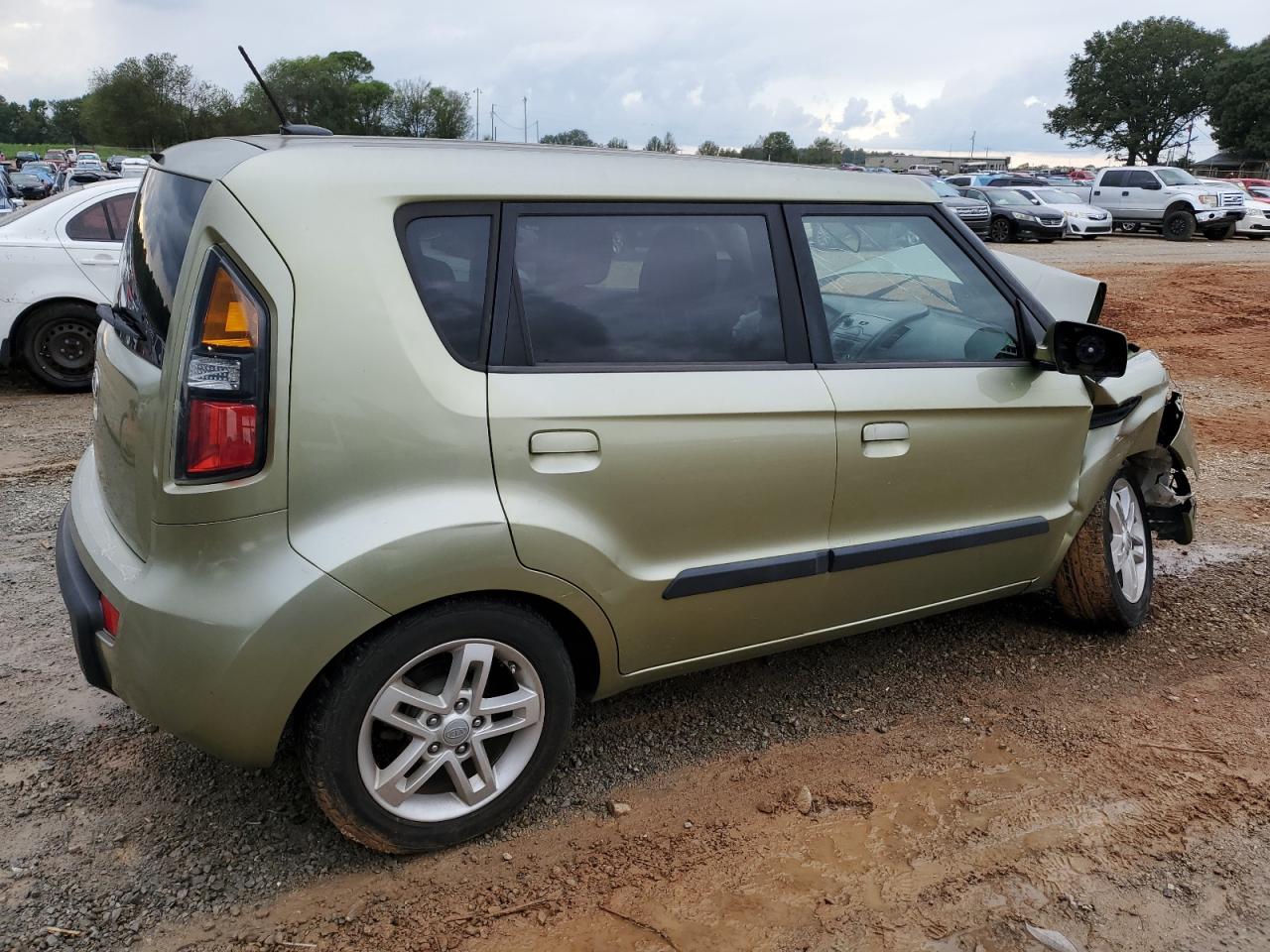 2010 KIA Soul VIN KNDJT2A21A7104156 Copart auction photo, front end / side damage thumbnail 3