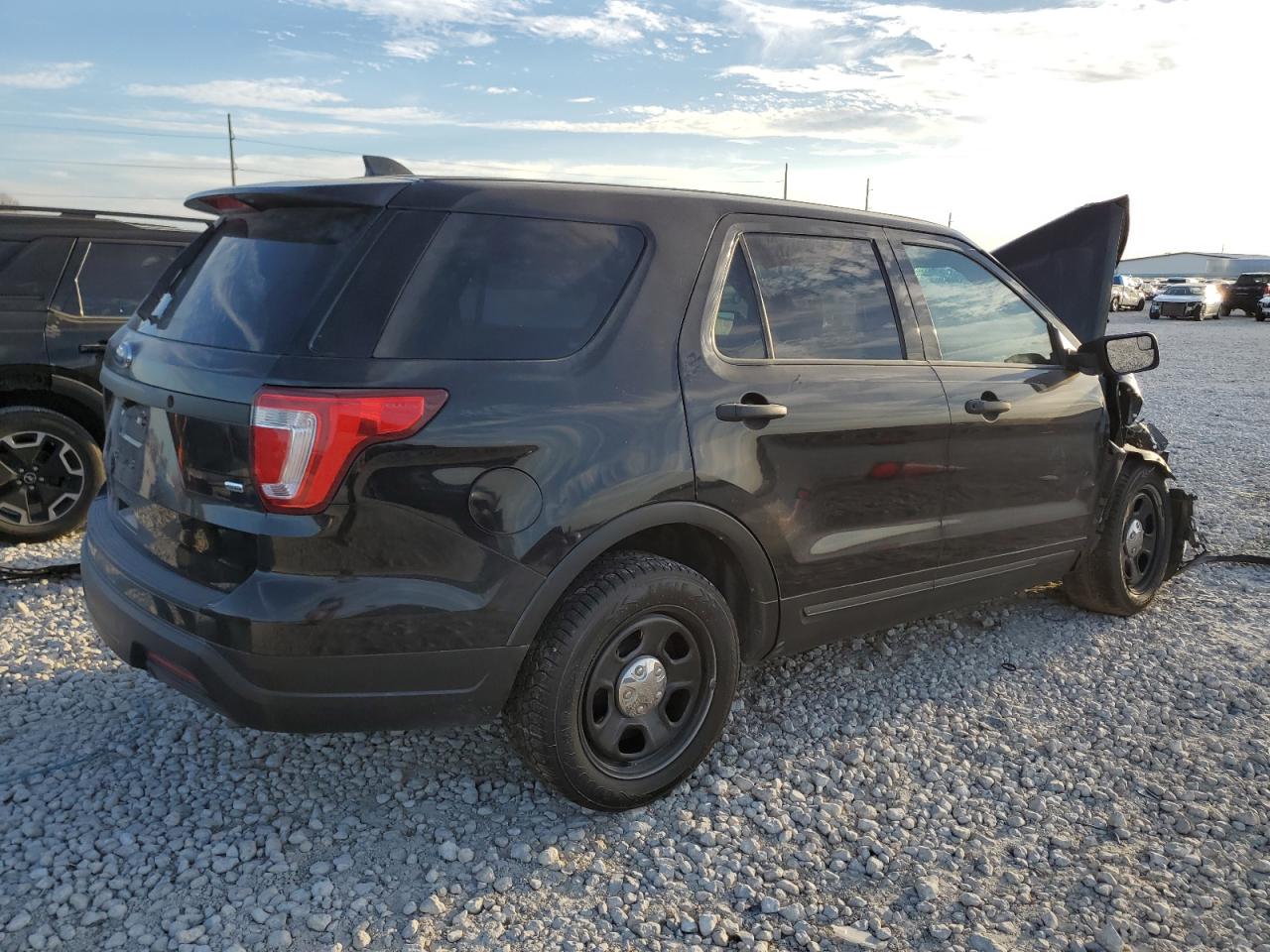 2019 Ford Explorer VIN 1FM5K8ARXKGB46195 Copart auction photo, front end damage thumbnail 3