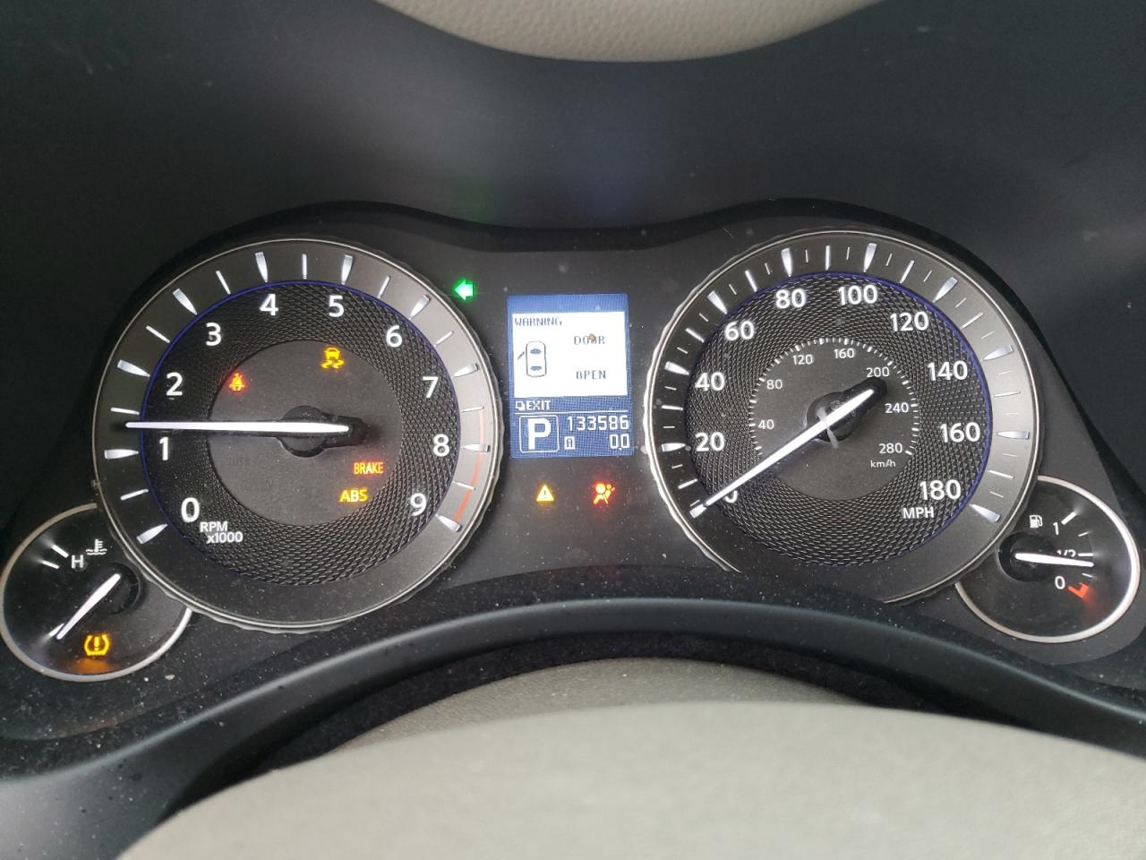 2011 Infiniti M VIN JN1BY1AP2BM325539 Copart auction photo, front end / rear end damage thumbnail 9