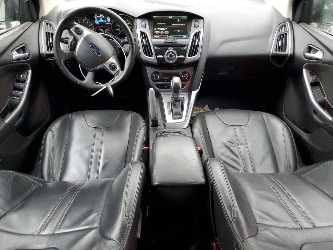 2014 Ford Focus VIN 1FADP3J21EL403334 Copart auction photo, front end / minor dent/scratches damage thumbnail 8