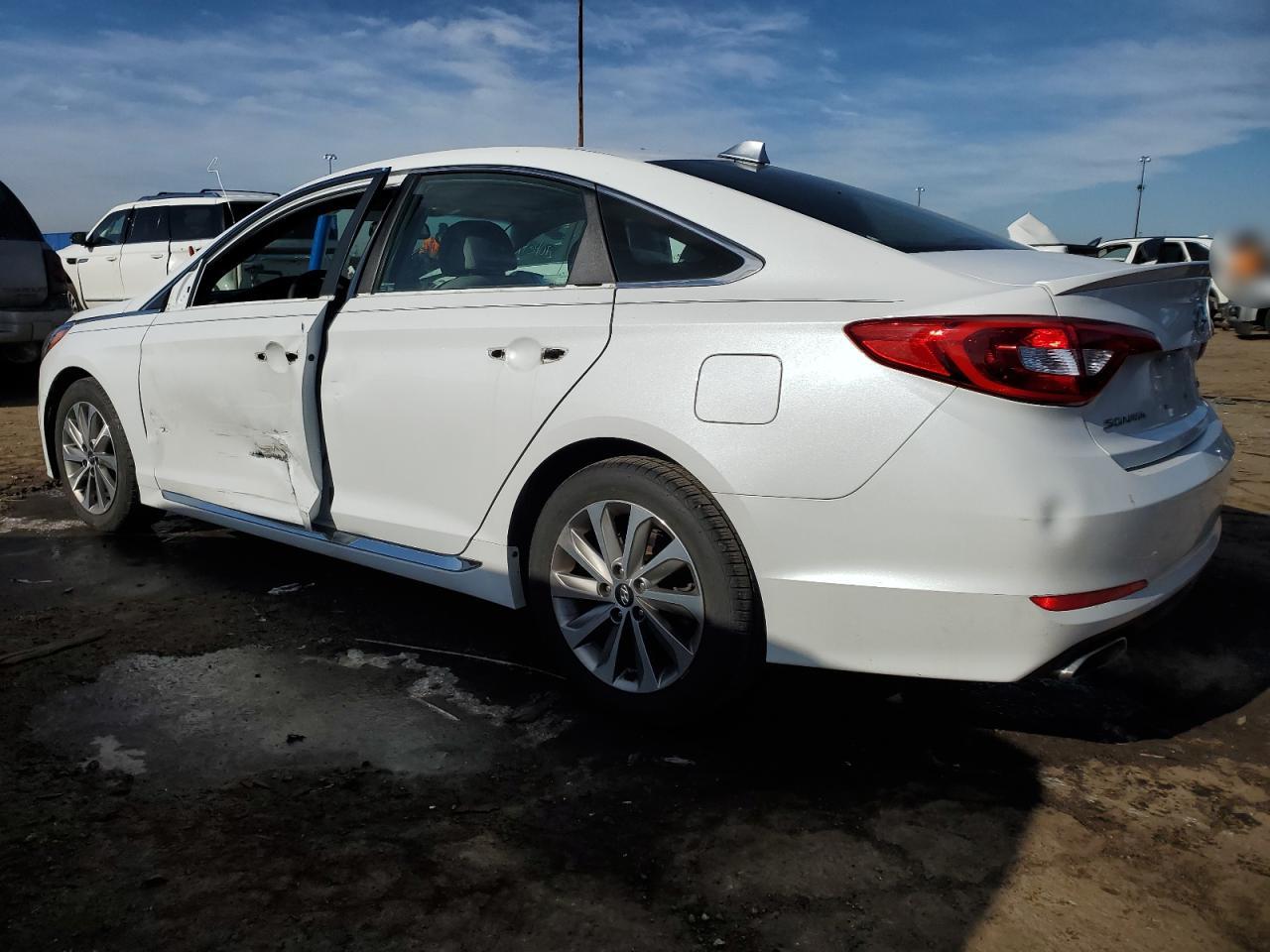 2015 Hyundai Sonata VIN 5NPE34AF4FH074668 Copart auction photo, side damage thumbnail 2