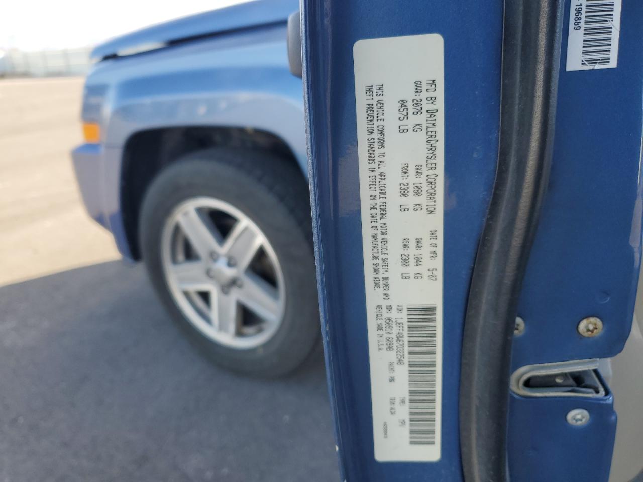 2007 Jeep Liberty (Patriot) VIN 1J8FF48W67D322548 Copart auction photo, rear end damage thumbnail 12