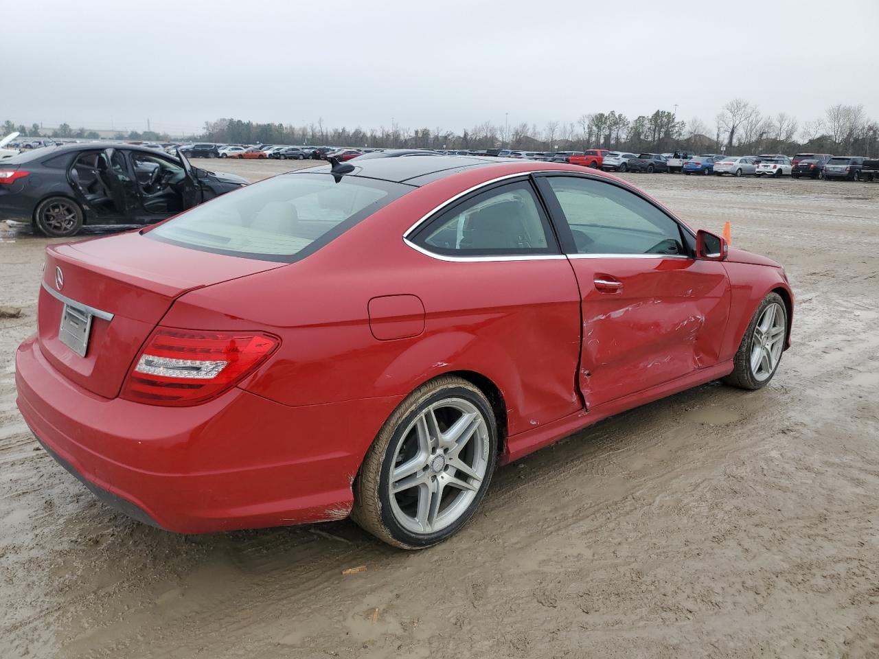 2014 Mercedes-Benz C-klasse VIN WDDGJ4HB0EG177192 Copart auction photo, side damage thumbnail 3