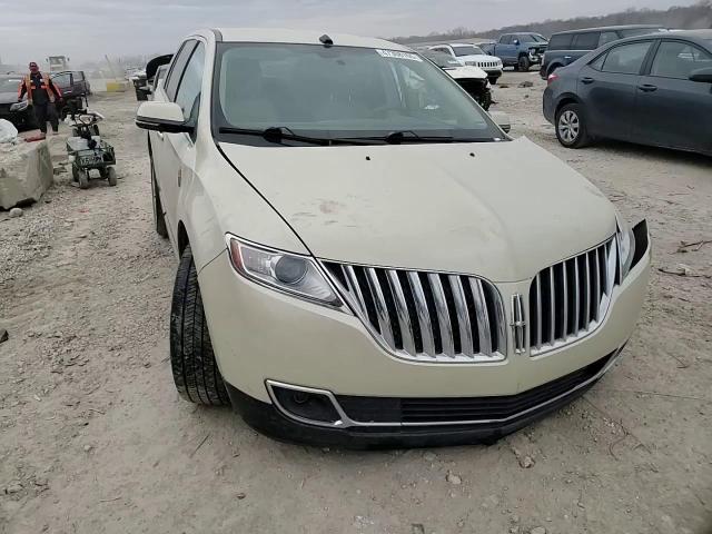 2014 Lincoln MKX VIN 2LMDJ6JK9EBL05746 Copart auction photo, undercarriage / side damage thumbnail 11