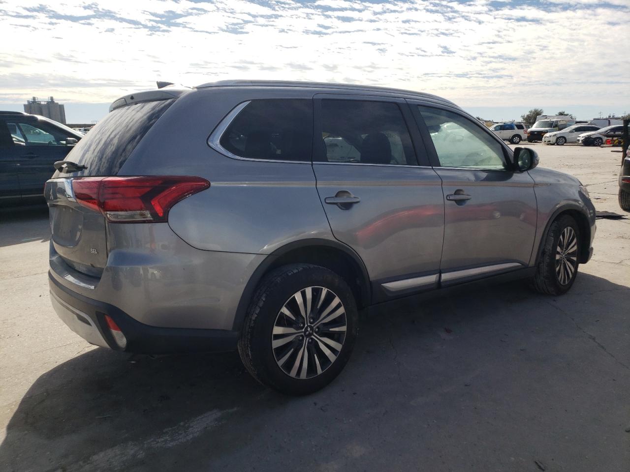 2020 Mitsubishi Outlander VIN JA4AD3A3XLZ020303 Copart auction photo, front end damage thumbnail 3