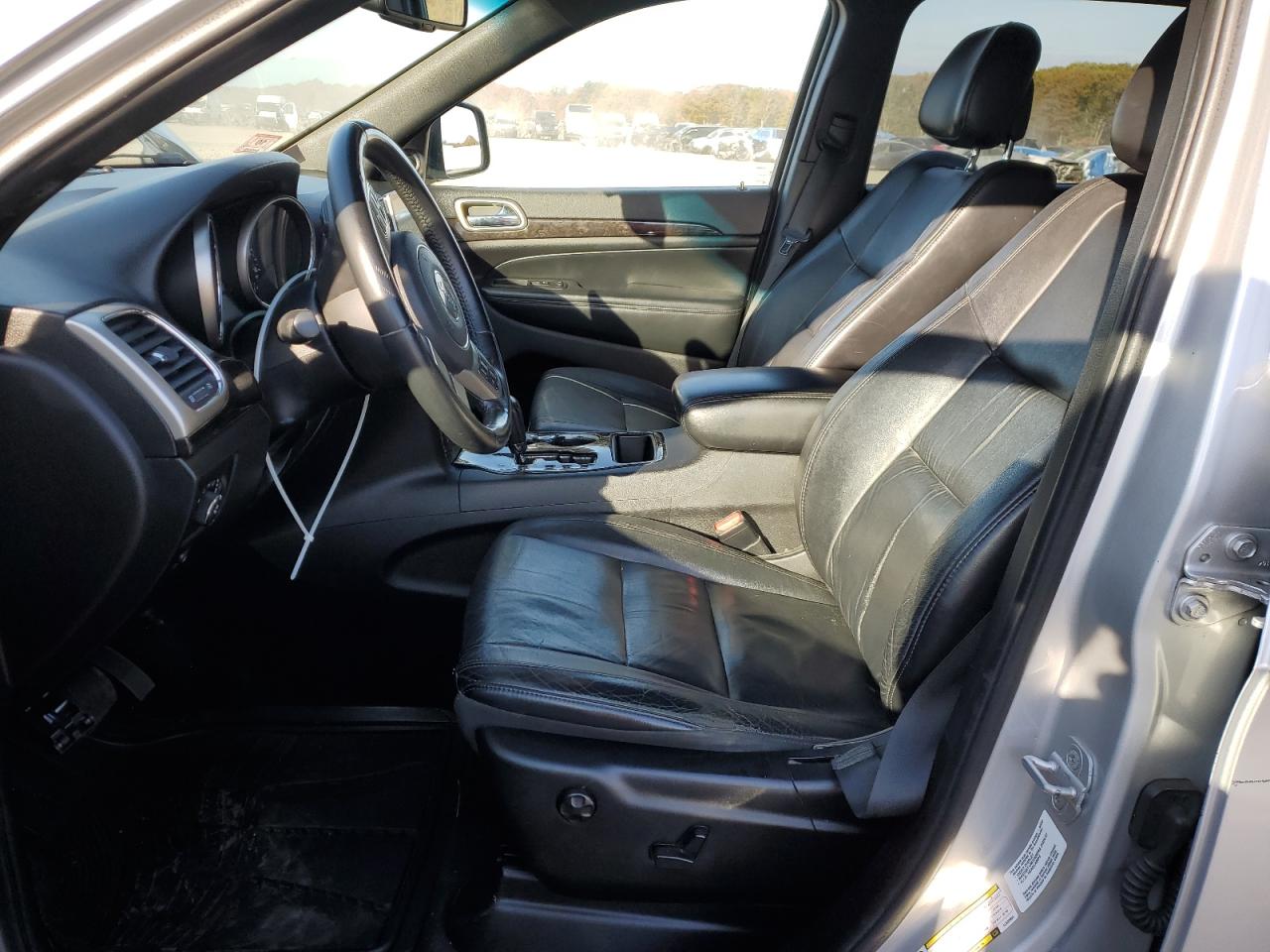 2012 Jeep Grand Cherokee VIN 1C4RJFAG0CC332834 Copart auction photo, front end / minor dent/scratches damage thumbnail 7