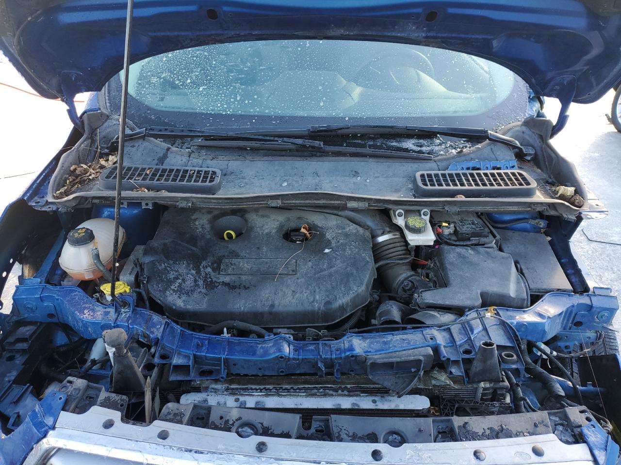 2017 Ford Escape VIN 1FMCU9G93HUB88460 Copart auction photo, front end / side damage thumbnail 12