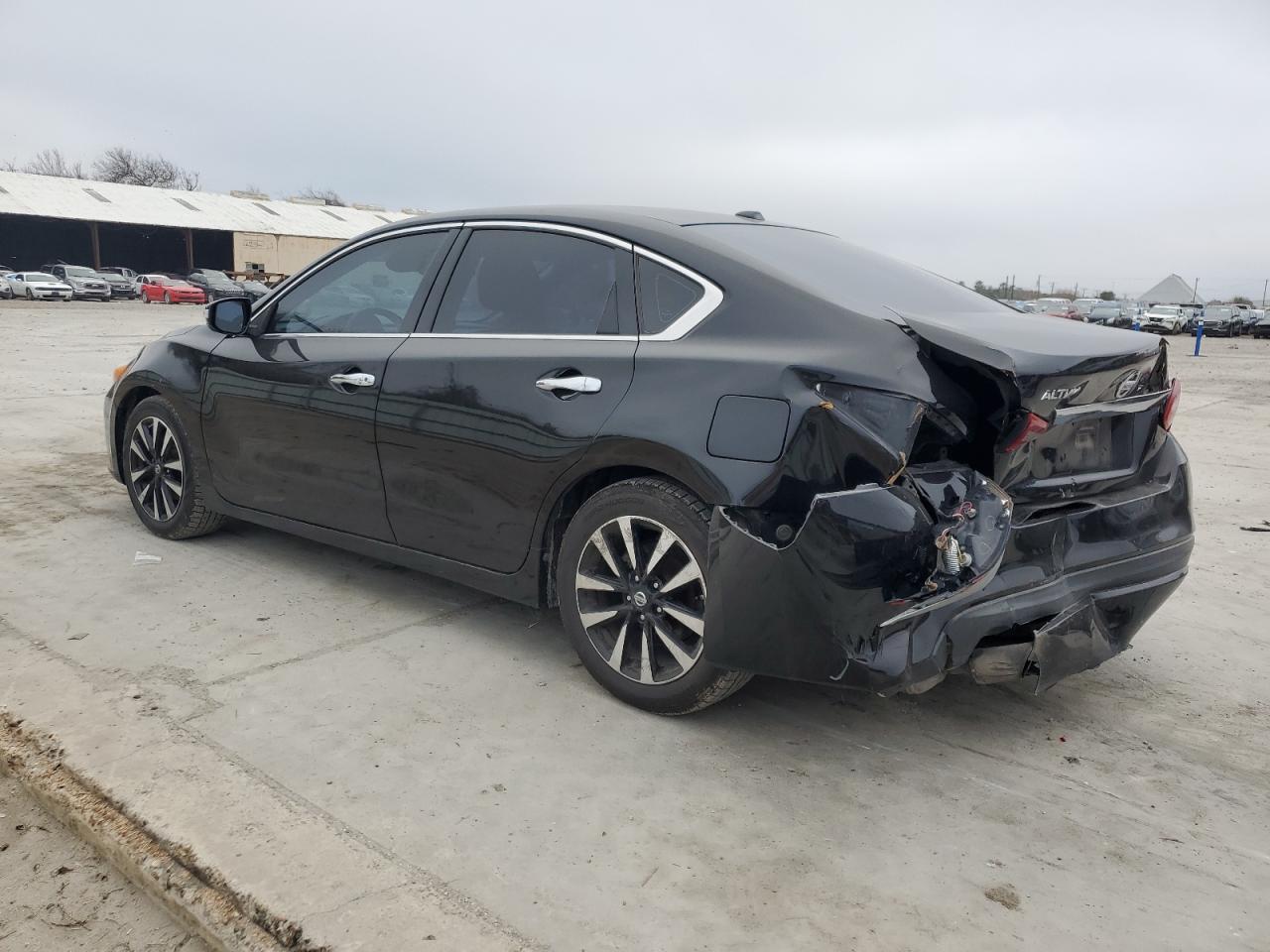 2018 Nissan Altima VIN 1N4AL3AP4JC205996 Copart auction photo, rear end / minor dent/scratches damage thumbnail 2
