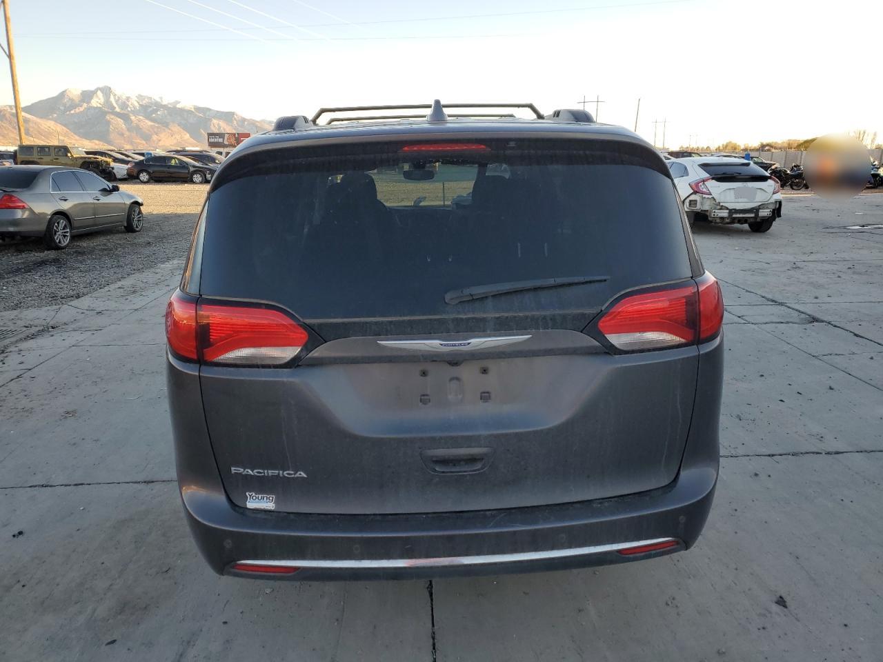 2020 Chrysler Pacifica VIN 2C4RC1FG0LR281252 Copart auction photo, front end damage thumbnail 6