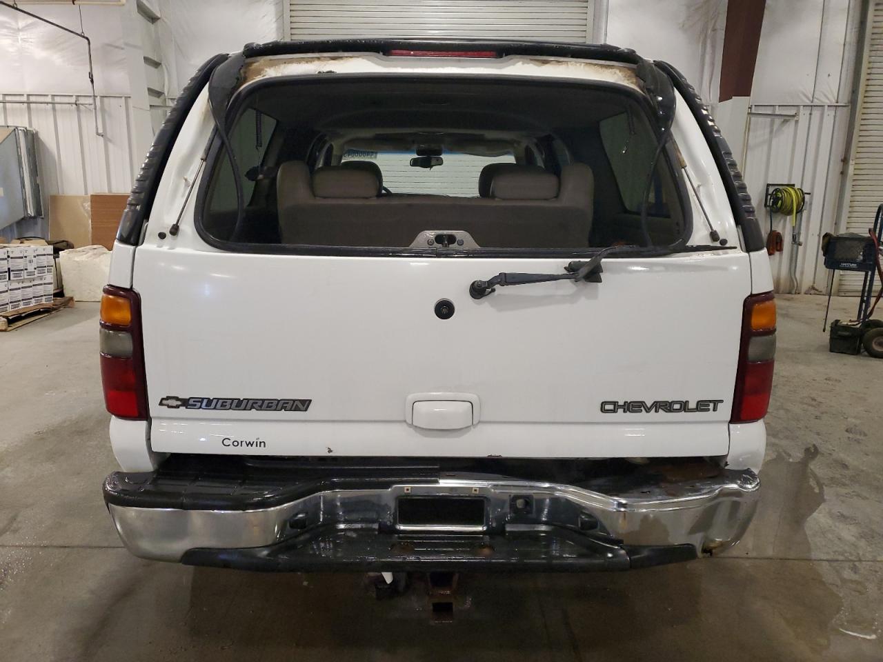 2002 Chevrolet Suburban VIN 1GNFK16Z12J151899 Copart auction photo, rear end / side damage thumbnail 6