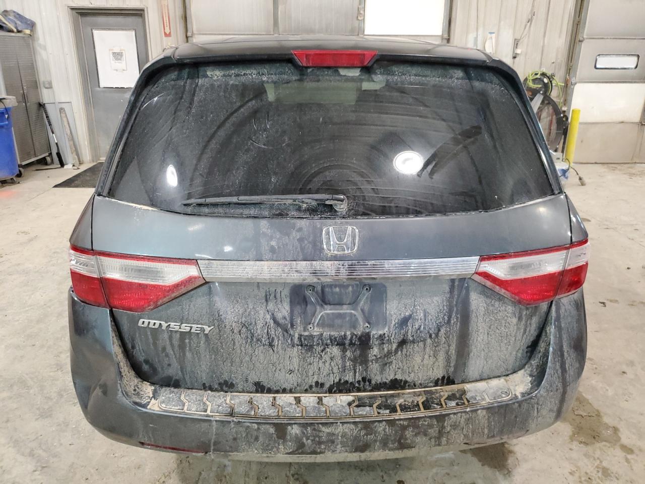 2011 Honda Odyssey VIN 5FNRL5H26BB030271 Copart auction photo, front end / side damage thumbnail 6