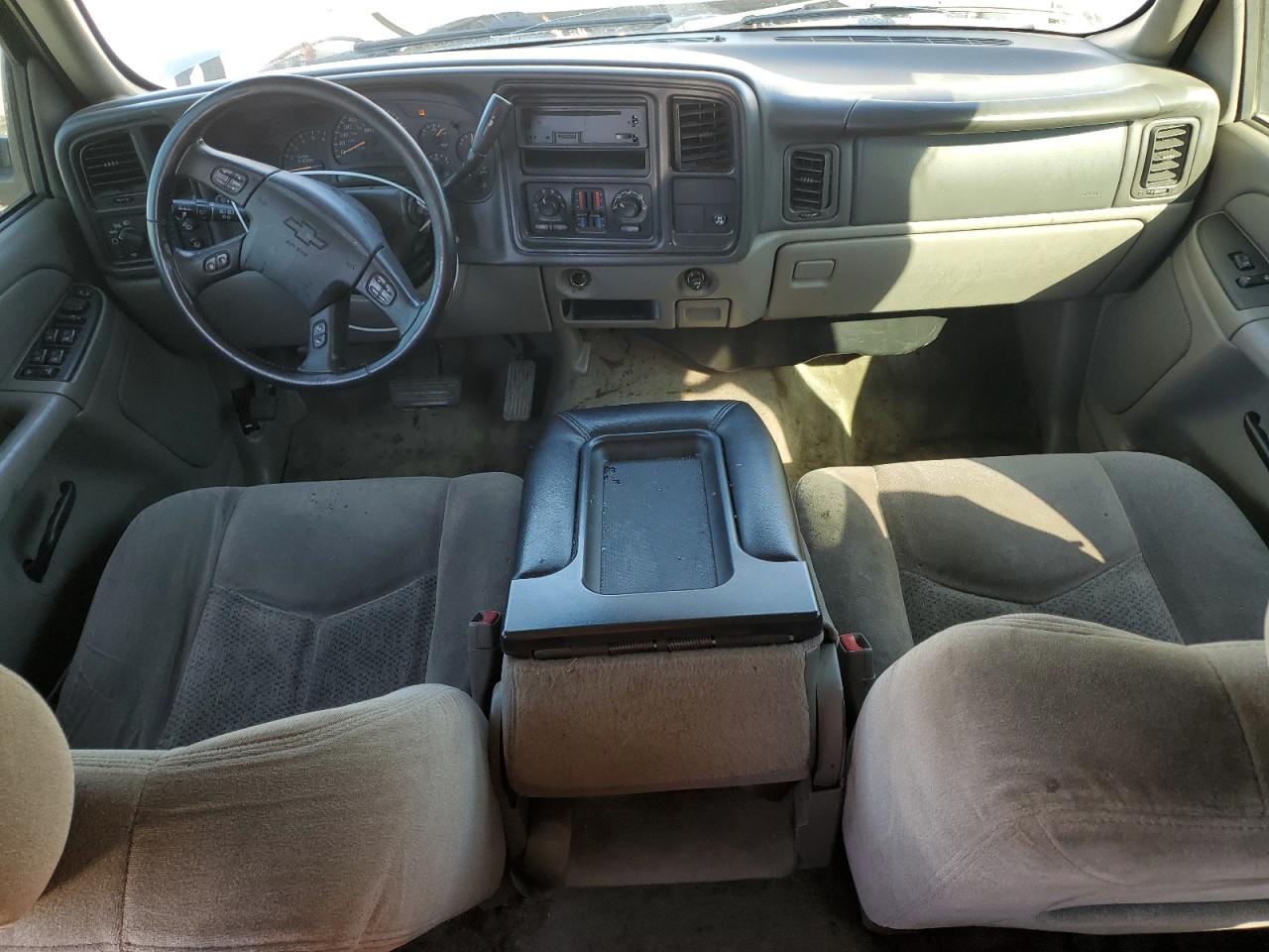 2005 Chevrolet Tahoe VIN 1GNEC13VX5J244659 Copart auction photo, minor dent/scratches damage thumbnail 8