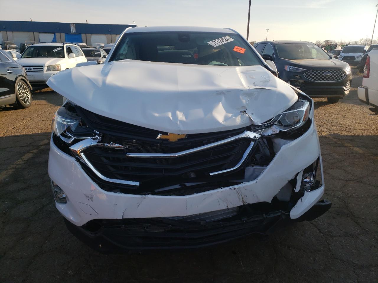 2020 Chevrolet Equinox VIN 3GNAXTEV8LS502880 Copart auction photo, front end damage thumbnail 5