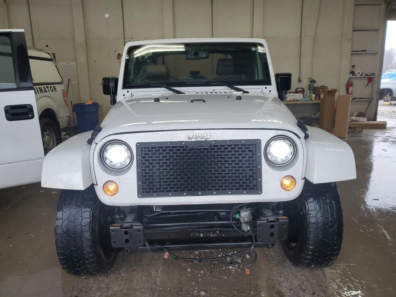 2017 Jeep Wrangler VIN 1C4AJWBGXHL542389 Copart auction photo, front end / minor dent/scratches damage thumbnail 5