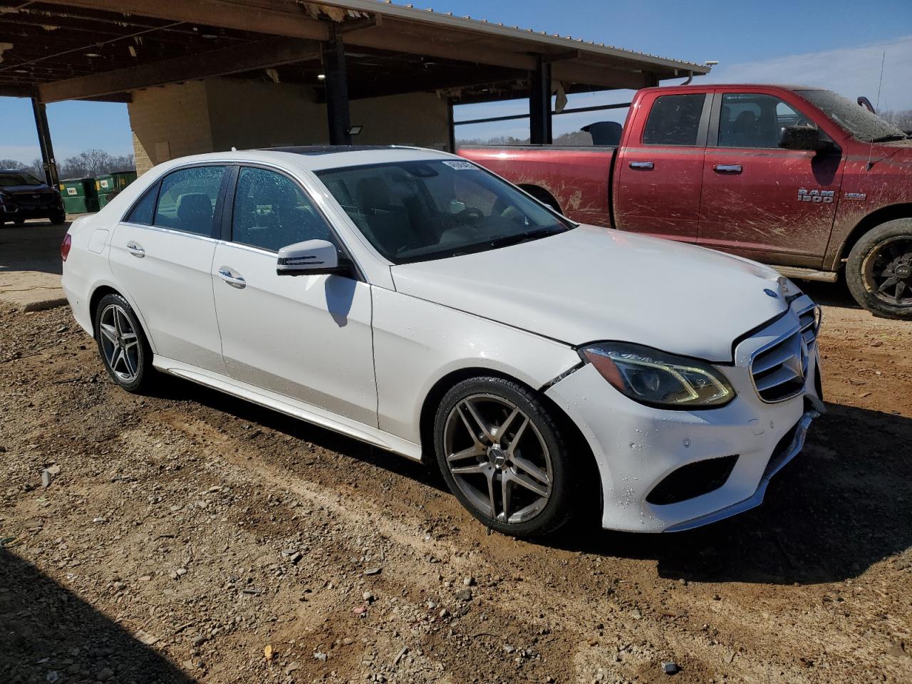 2015 Mercedes-Benz E-klasse VIN WDDHF6FB4FB130881 Copart auction photo, front end damage thumbnail 4
