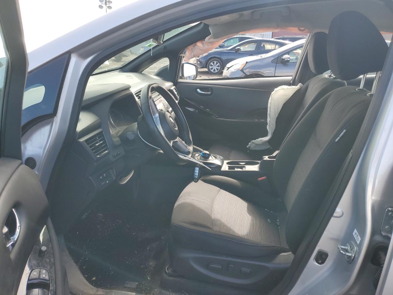 2018 Nissan Leaf VIN 1N4AZ1CP1JC305859 Copart auction photo, side / front end damage thumbnail 7