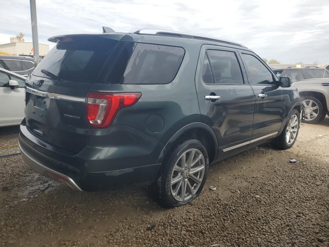 2016 Ford Explorer VIN 1FM5K7F8XGGA10604 Copart auction photo, front end damage thumbnail 3
