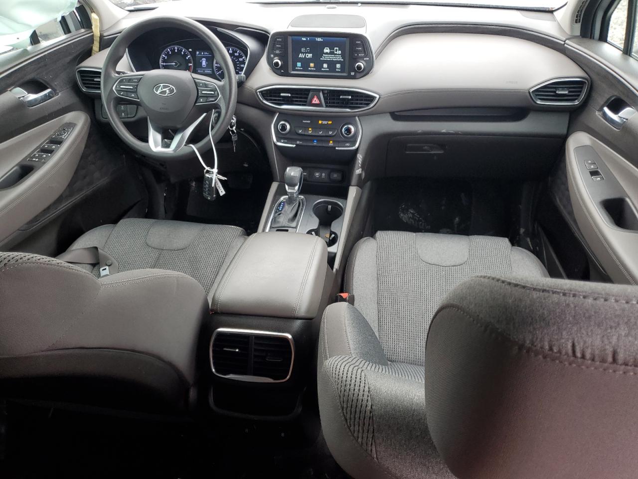 2019 Hyundai Santa Fe VIN 5NMS2CAD5KH086463 Copart auction photo, side / minor dent/scratches damage thumbnail 8