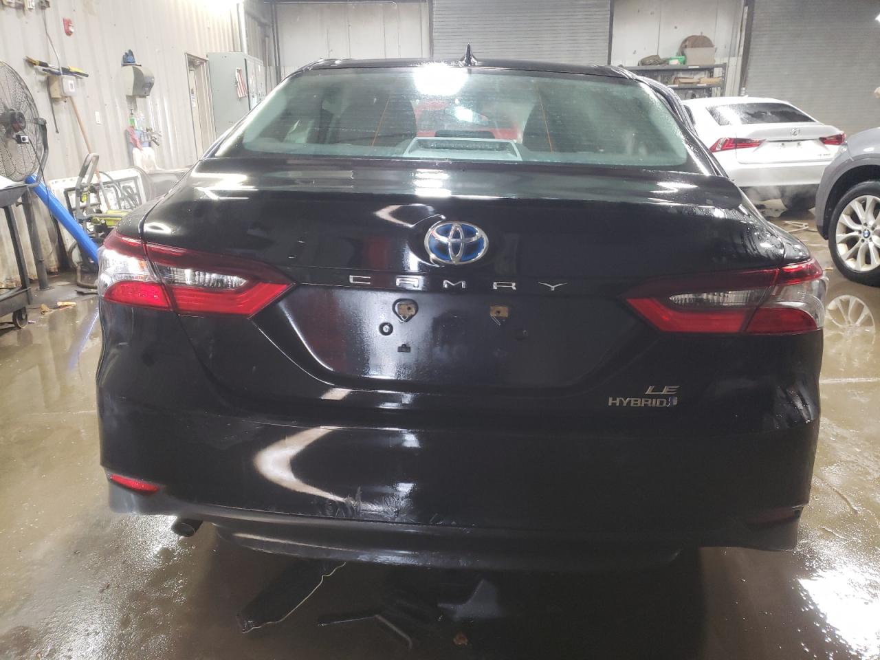 2021 Toyota Camry VIN 4T1C31AK3MU021767 Copart auction photo, side / rear end damage thumbnail 6