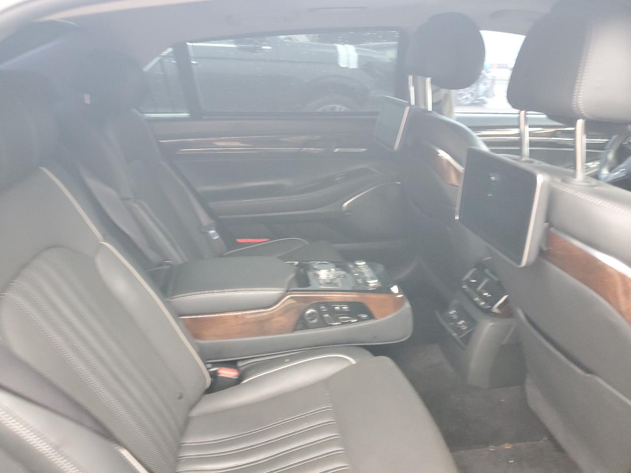 2019 Genesis G90 VIN KMTF54JHXKU054443 Copart auction photo, front end damage thumbnail 10