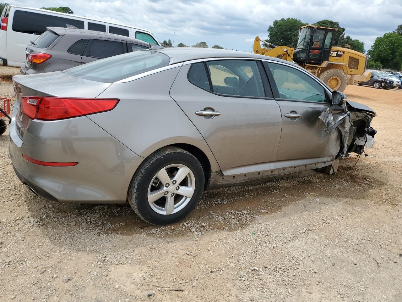2015 KIA Optima VIN 5XXGM4A70FG506019 Copart auction photo, front end / side damage thumbnail 3